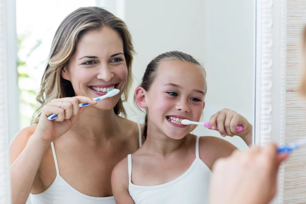 LOS ODONTÓLOGOS TIENEN 5 SECRETOS PARA UNOS DIENTES BLANCOS 