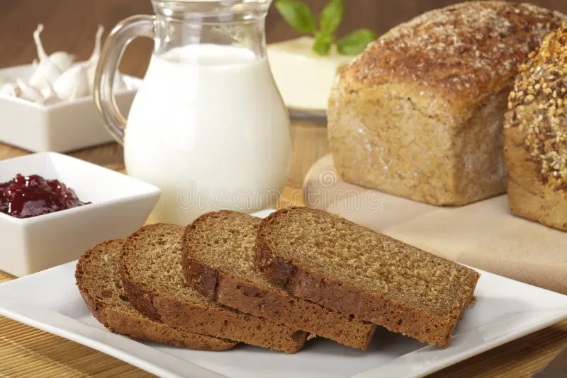 desayuno completo con pan integral Vida.es