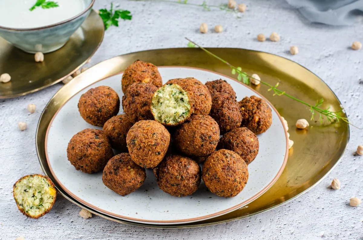 INGREDIENTES CLAVE PARA UN FALAFEL DELICIOSO