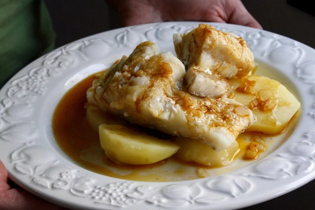 PREPARACIÓN DEL BACALAO A LA GALLEGA: PASO A PASO