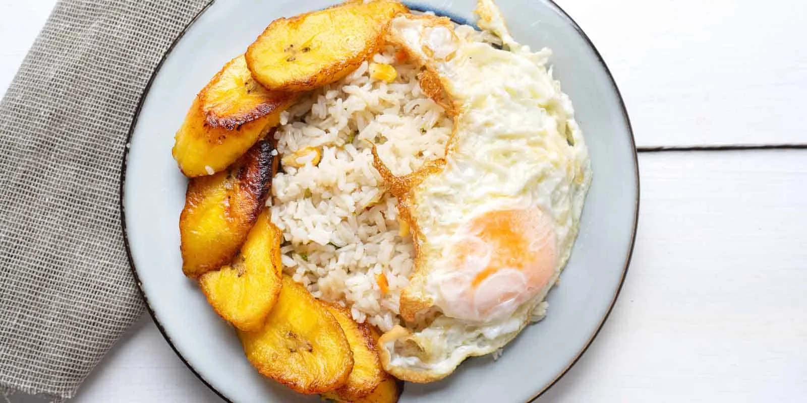 VARIACIONES DEL ARROZ A LA CUBANA: UNA RECETA ADAPTABLE