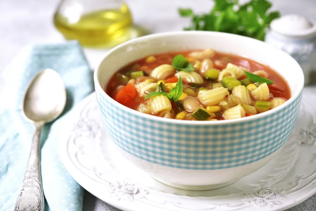 LOS BENEFICIOS NUTRICIONALES DE LA SOPA MINESTRONE