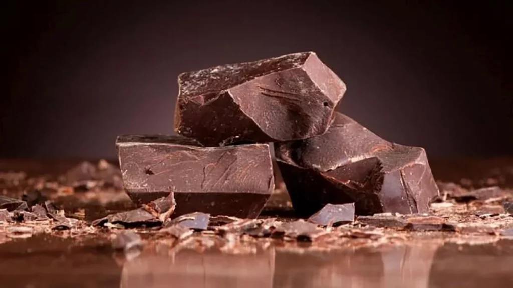 CHOCOLATE PURO: EL DULCE QUE ESCONDE CAFEÍNA